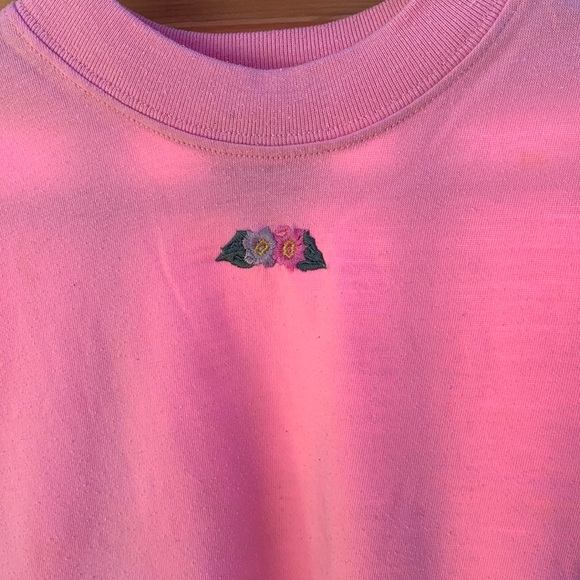 Girl's Embroidered Flower T-Shirt - Picture 2 of 5